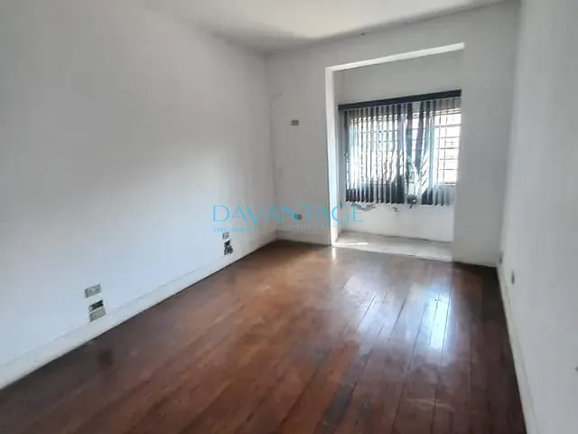 Sobrado com 356m², à venda ou para alugar, no bairro Lapa em São Paulo