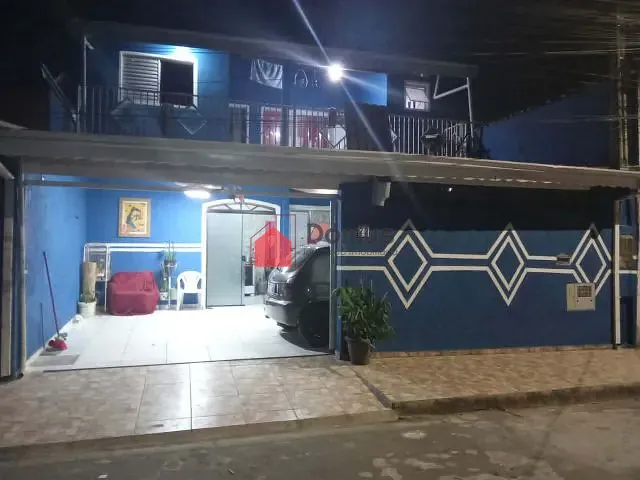Sobrado 3 quartos e 1 banheiro, à venda ou para alugar, no bairro Feital em Pindamonhangaba