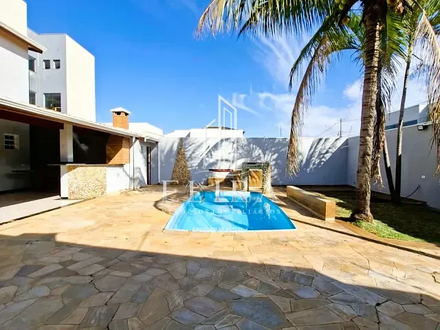 Sobrado com 250m² 3 quartos e 3 banheiros, à venda, no bairro Jardim Dona Regina em Santa Bárbara D'Oeste