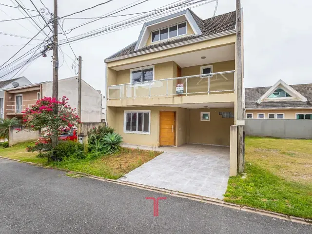Sobrado com 171m² 3 quartos e 3 banheiros, à venda, no bairro Cachoeira em Curitiba