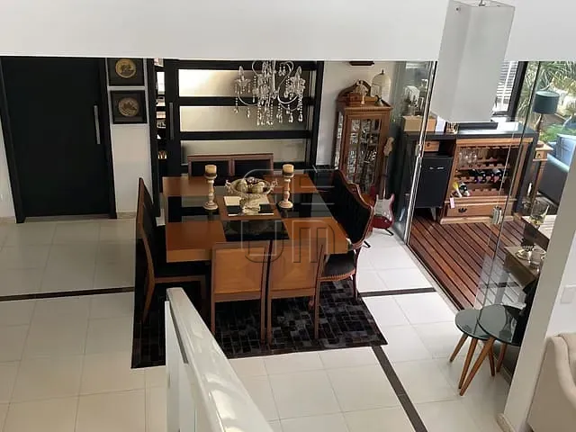 Casa com 575m² 4 quartos e 7 banheiros, à venda, no bairro Esperança em Londrina