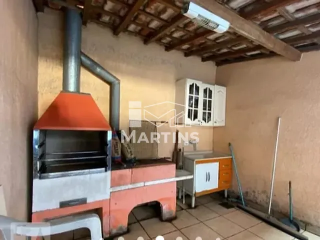 Sobrado 2 quartos e 2 banheiros, à venda, no bairro Jardim Beatriz em Taboão da Serra