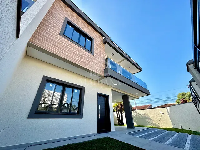 Sobrado com 170m² 3 quartos e 4 banheiros, à venda, no bairro Boneca do Iguaçu em São José dos Pinhais
