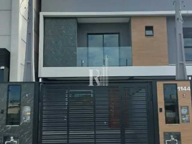Sobrado com 170m² 3 quartos e 3 banheiros, à venda, no bairro Morretes em Itapema