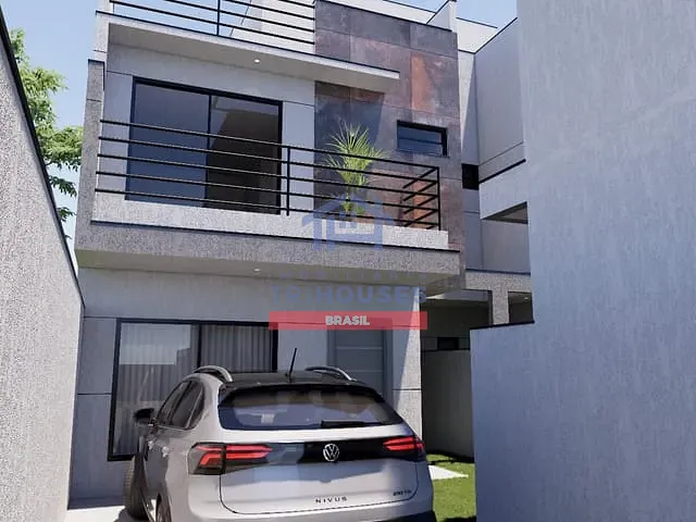 Sobrado 3 quartos e 2 banheiros, à venda, no bairro Xaxim em Curitiba