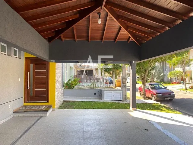 Sobrado com 550m² 3 quartos e 6 banheiros, à venda ou para alugar, no bairro Campos do Conde Versailles em Tremembé