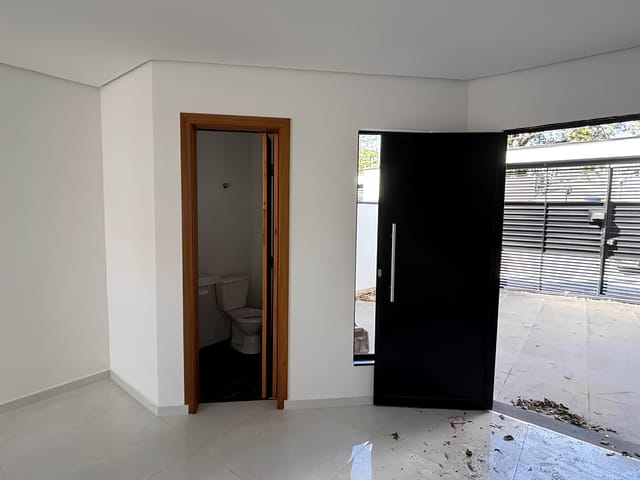 Sobrado 3 quartos e 3 banheiros, à venda, no bairro Jardim Utinga em Santo André