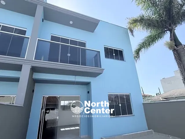 Sobrado 2 quartos e 2 banheiros, para alugar, no bairro Centro em Balneário Barra do Sul