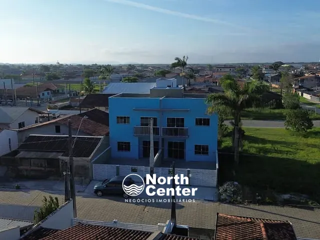 Sobrado 2 quartos e 2 banheiros, para alugar, no bairro Centro em Balneário Barra do Sul