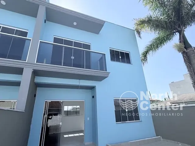 Sobrado 2 quartos e 2 banheiros, para alugar, no bairro Centro em Balneário Barra do Sul