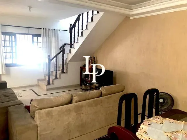 Sobrado com 154m² 3 quartos e 4 banheiros, à venda, no bairro Osvaldo Cruz em São Caetano do Sul