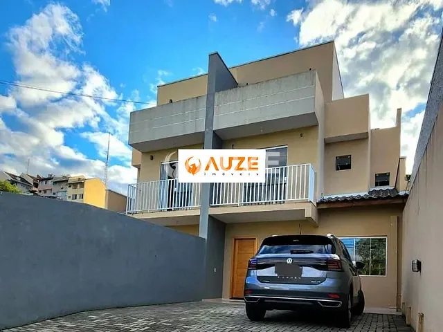 Sobrado com 234m² 4 quartos e 2 banheiros, à venda, no bairro Pilarzinho em Curitiba