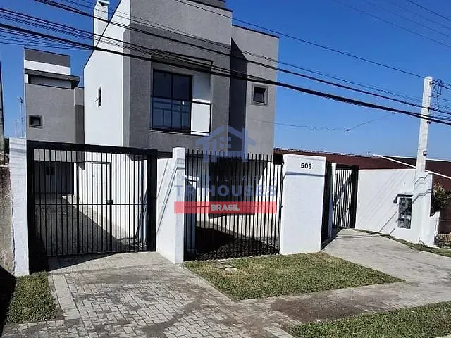 Sobrado com 140m² 3 quartos e 3 banheiros, à venda, no bairro Xaxim em Curitiba