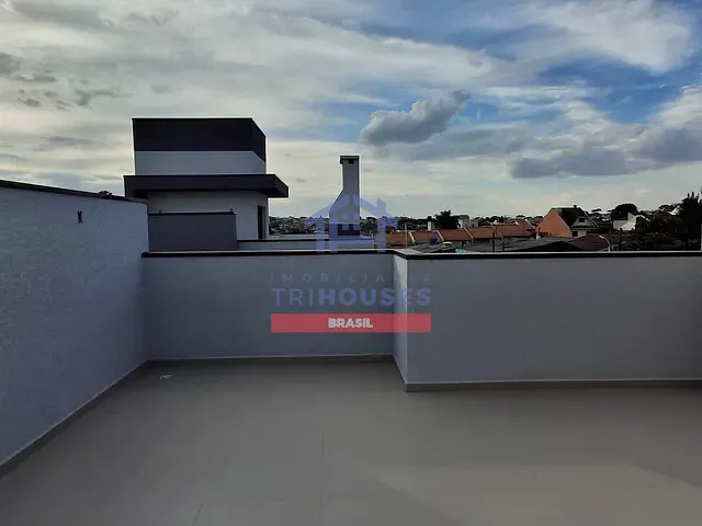 Sobrado com 140m² 3 quartos e 3 banheiros, à venda, no bairro Xaxim em Curitiba