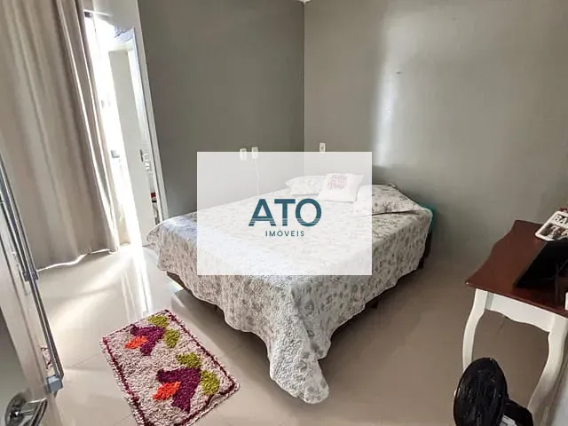 Sobrado 2 quartos e 2 banheiros, à venda, no bairro Centro em Tijucas
