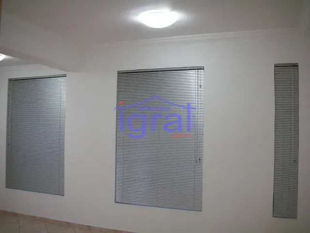 Sobrado com 225m², para alugar, no bairro Indianópolis em São Paulo