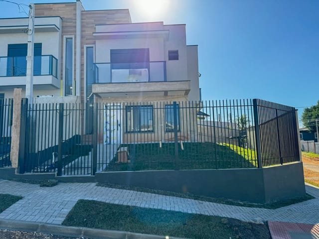 Sobrado com 152m² 3 quartos e 3 banheiros, à venda, no bairro Atuba em Curitiba