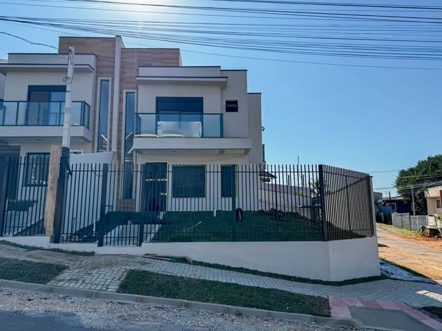 Sobrado com 152m² 3 quartos e 3 banheiros, à venda, no bairro Atuba em Curitiba