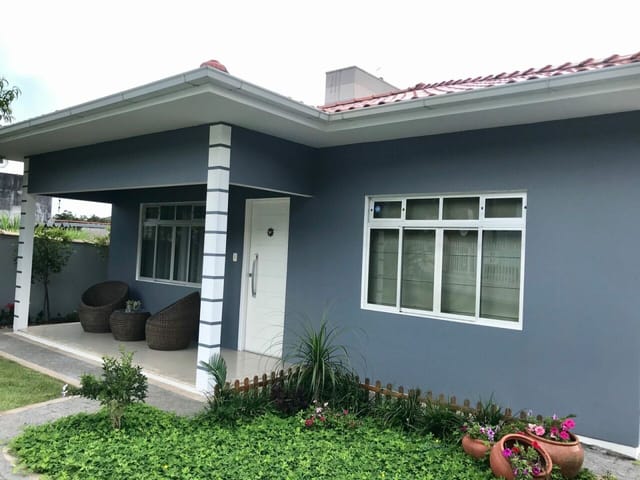 Casa com 900m² 7 quartos e 5 banheiros, à venda, no bairro Canasvieiras em Florianópolis