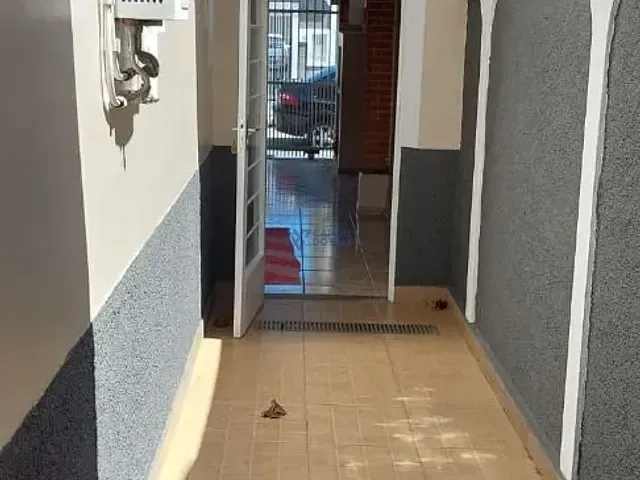 Sobrado com 150m², à venda ou para alugar, no bairro Jardim Portugal em São José dos Campos