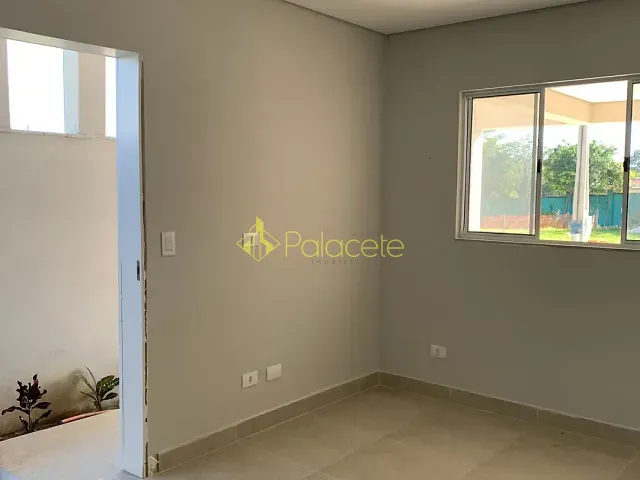 Sobrado com 125m² 3 quartos e 2 banheiros, à venda, no bairro Loteamento Jardim dos Eucaliptos em Tremembé