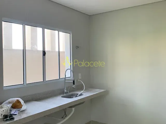 Sobrado com 125m² 3 quartos e 2 banheiros, à venda, no bairro Loteamento Jardim dos Eucaliptos em Tremembé