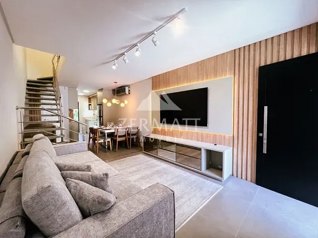 Sobrado 2 quartos e 3 banheiros, à venda, no bairro Água Verde em Blumenau