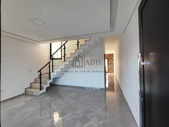 Sobrado com 125m² 3 quartos e 2 banheiros, à venda, no bairro Mogi Moderno em Mogi das Cruzes