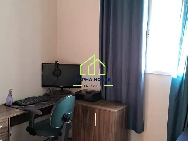 Sobrado com 175m² 4 quartos e 1 banheiro, à venda, no bairro Condomínio Residencial e Comercial Laguna em Pindamonhangaba