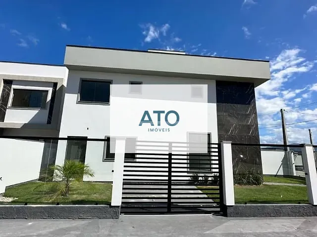 Sobrado 2 quartos e 2 banheiros, à venda, no bairro Joia em Tijucas