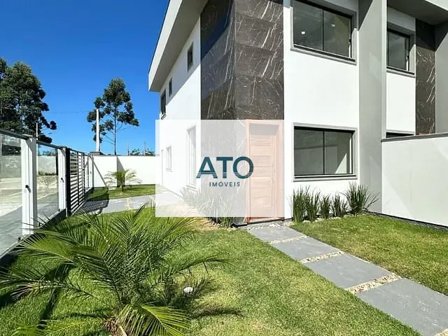 Sobrado 2 quartos e 2 banheiros, à venda, no bairro Joia em Tijucas