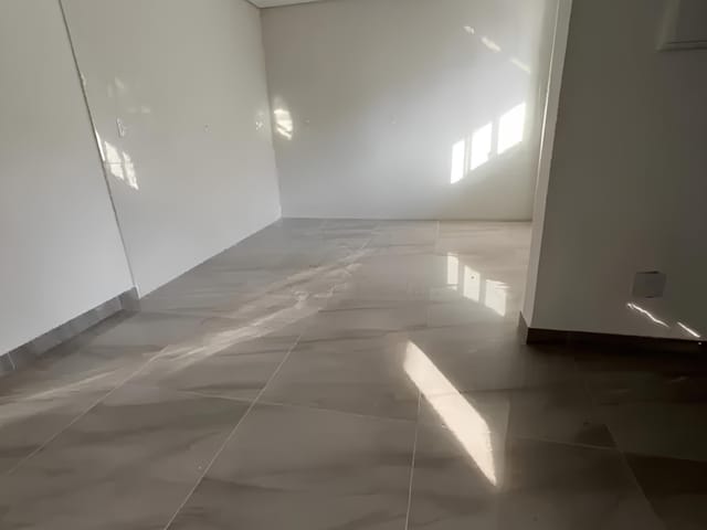 Sobrado 2 quartos e 2 banheiros, à venda, no bairro Vila Alto de Santo André em Santo André
