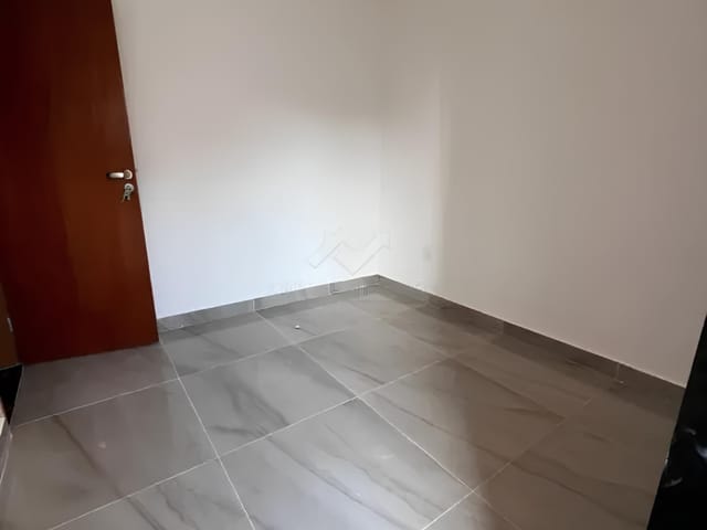 Sobrado 2 quartos e 2 banheiros, à venda, no bairro Vila Alto de Santo André em Santo André