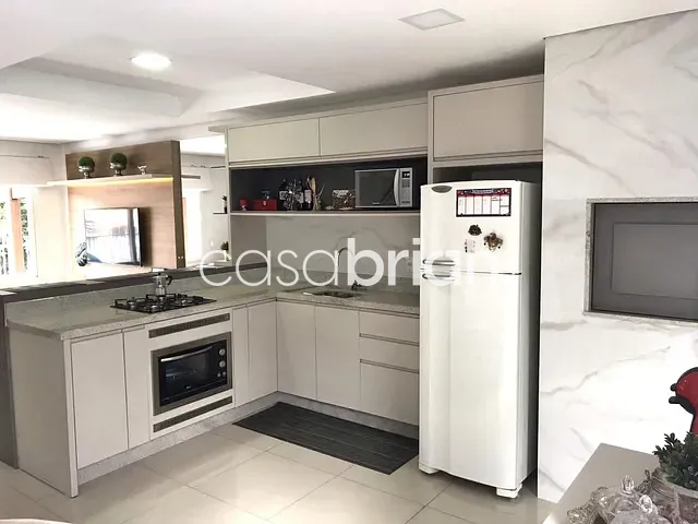 Sobrado com 124m² 3 quartos e 3 banheiros, à venda, no bairro Rondônia em Novo Hamburgo