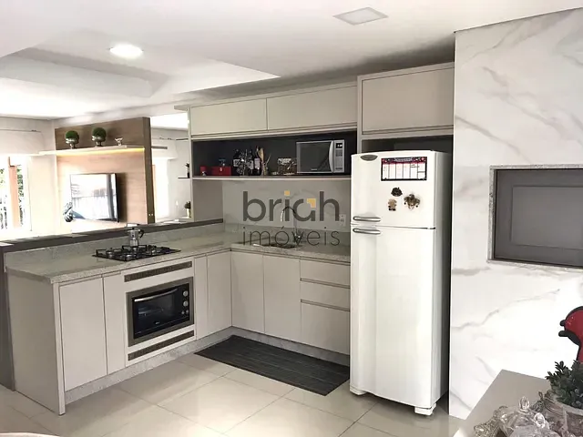 Sobrado com 124m² 3 quartos e 3 banheiros, à venda, no bairro Rondônia em Novo Hamburgo