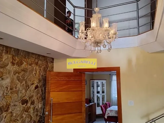 Sobrado com 481m² 4 quartos e 4 banheiros, à venda, no bairro Vila Progresso em Jundiaí