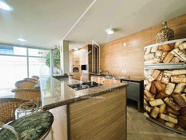 Sobrado com 698m² 5 quartos e 9 banheiros, à venda, no bairro Iate Clube de Americana em Americana