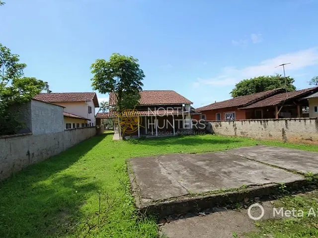 Sobrado com 512m² 3 quartos e 2 banheiros, à venda, no bairro Fátima em Joinville