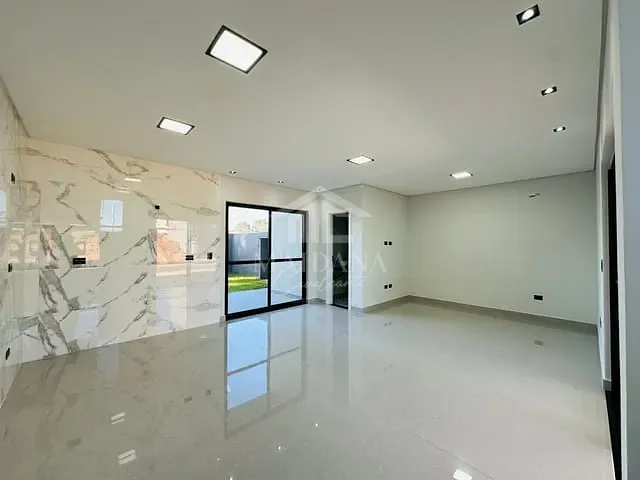 Sobrado com 145m² 3 quartos e 2 banheiros, à venda, no bairro Costeira em São José dos Pinhais