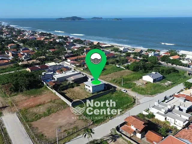 Sobrado com 1200m² 4 quartos e 3 banheiros, à venda, no bairro Salinas em Balneário Barra do Sul