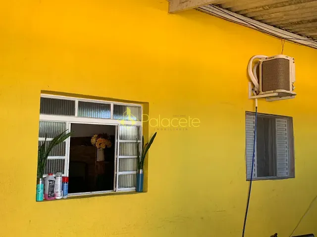 Sobrado com 250m² 3 quartos e 3 banheiros, à venda, no bairro Conjunto Residencial Araretama em Pindamonhangaba