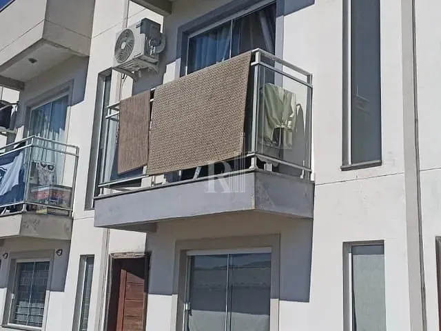 Sobrado 2 quartos e 2 banheiros, à venda, no bairro Praça em Tijucas