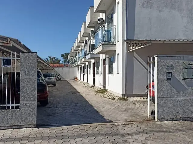 Sobrado 2 quartos e 2 banheiros, à venda, no bairro Praça em Tijucas