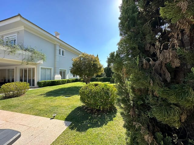 Casa com 2300m² 6 quartos e 8 banheiros, à venda, no bairro Loteamento Residencial Parque Terras de Santa Cecília em Itu