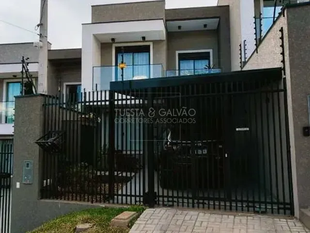 Sobrado com 147m² 3 quartos e 4 banheiros, à venda, no bairro Santa Cândida em Curitiba