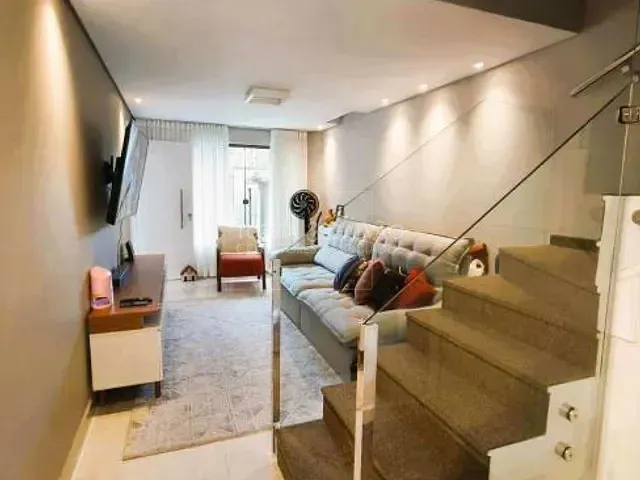 Sobrado com 147m² 3 quartos e 4 banheiros, à venda, no bairro Santa Cândida em Curitiba