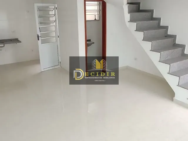 Sobrado com 100m² 2 quartos e 3 banheiros, à venda, no bairro Vila Ré em São Paulo