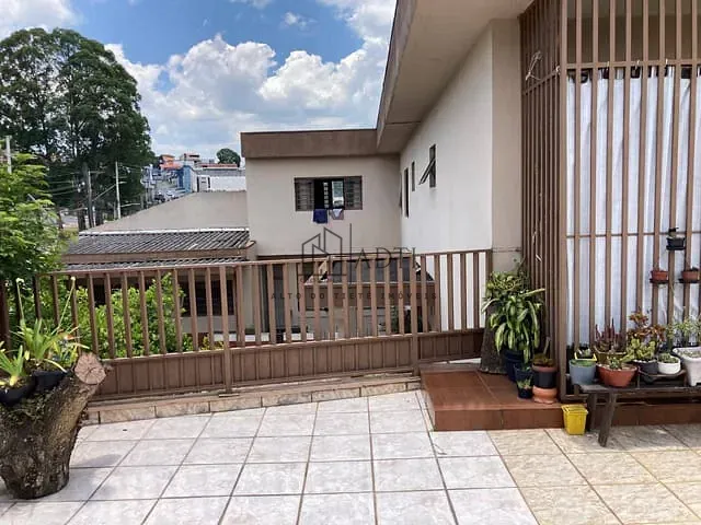 Sobrado 3 quartos e 2 banheiros, à venda, no bairro Jardim Cecília em Mogi das Cruzes