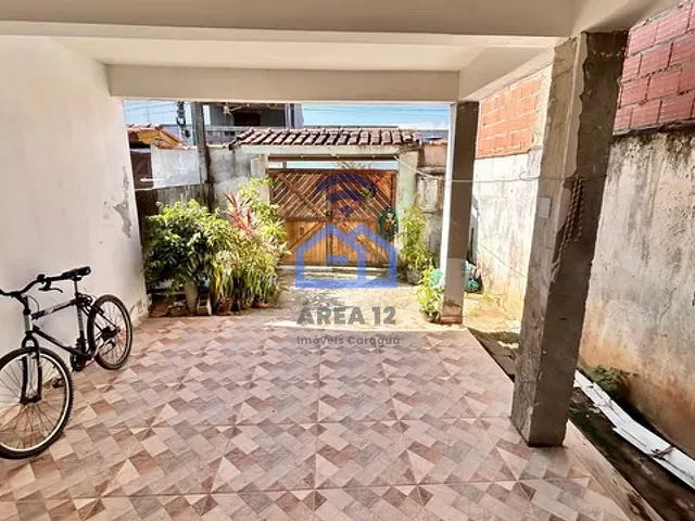 Sobrado com 150m² 2 quartos e 2 banheiros, à venda, no bairro Perequê Mirim em Caraguatatuba