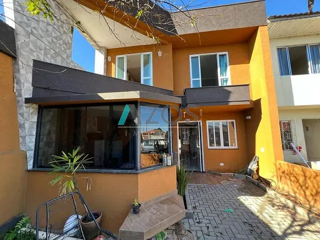Sobrado 3 quartos e 3 banheiros, à venda, no bairro Campo Pequeno em Colombo
